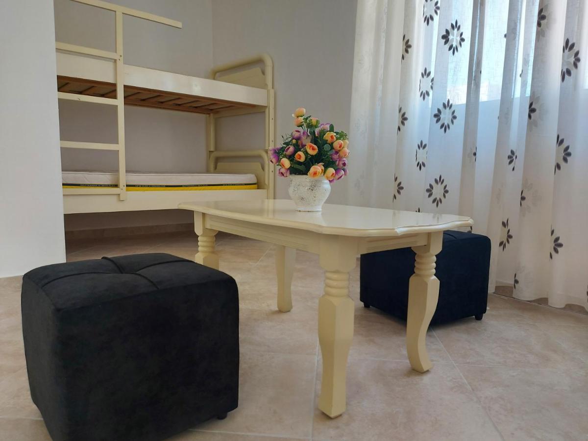 Bral Apartment 7 - Two-Bedroom With Seaview Durrës Kültér fotó