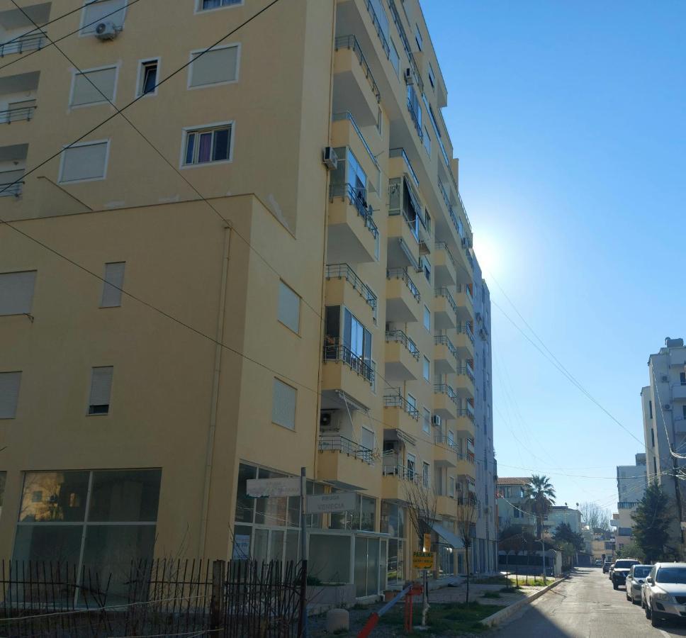 Bral Apartment 7 - Two-Bedroom With Seaview Durrës Kültér fotó